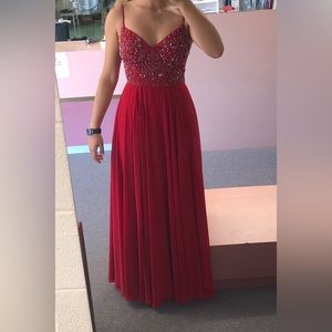 Ellie Wilde Red Sweetheart neckline prom dress! Size 2, only worn once!